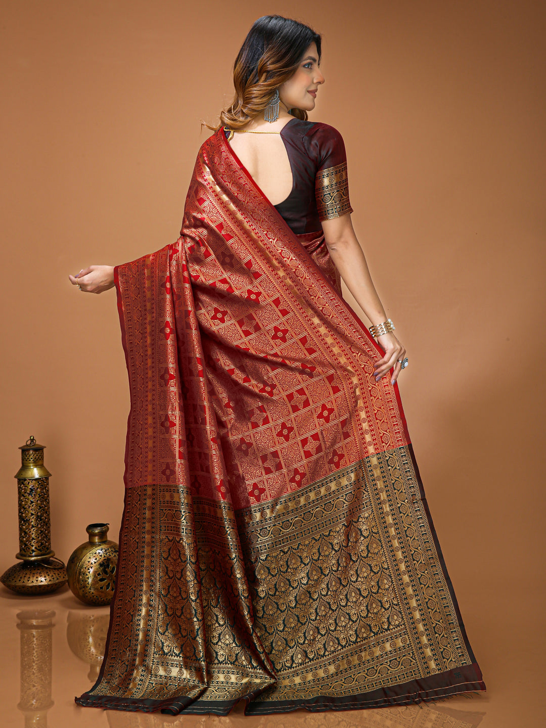 Red Lichi Silk Saree with Rich Jacquard Pallu