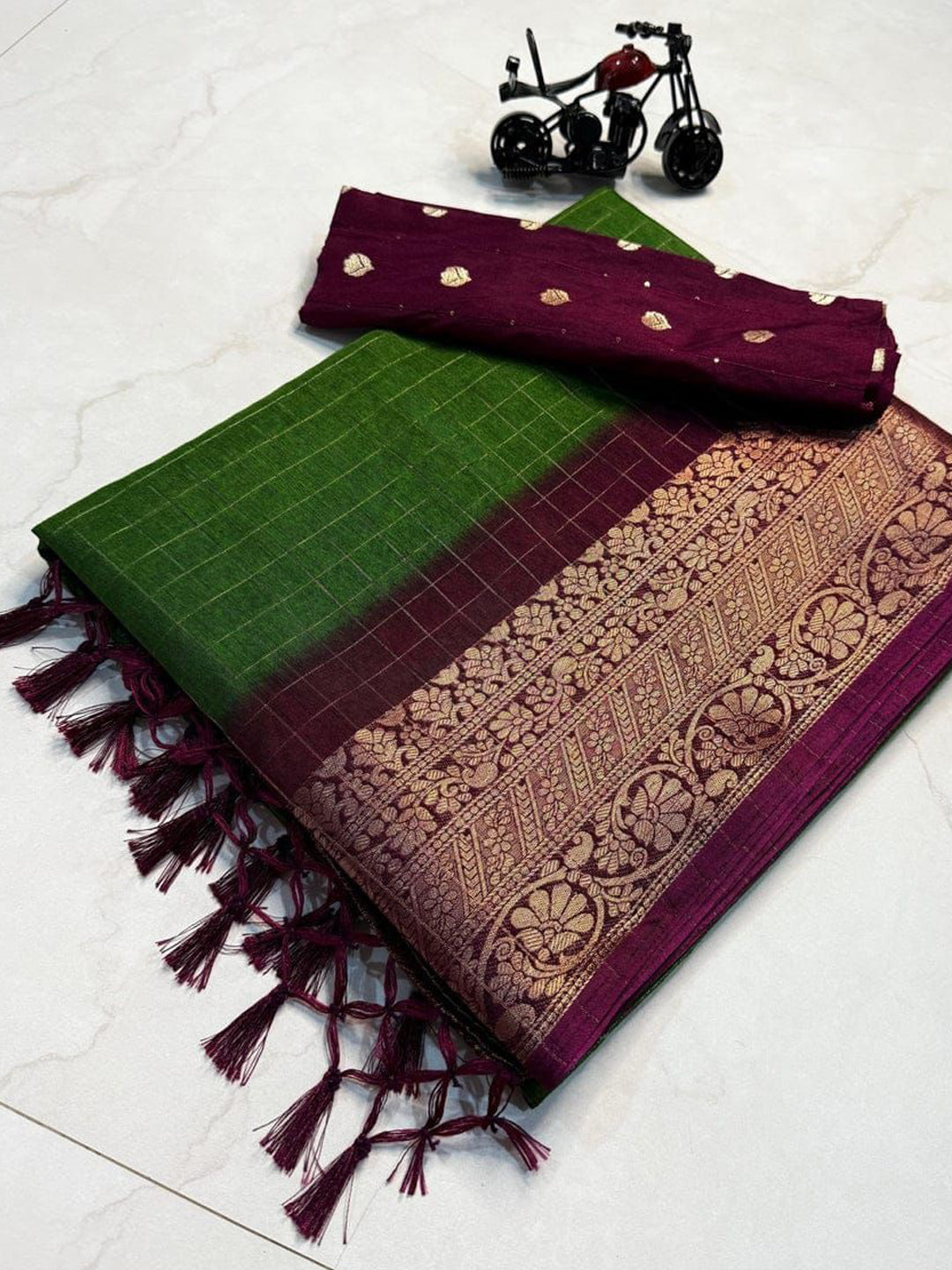 Green Jacquard Kanjivaram Zari Border Soft Dola Cotton Saree