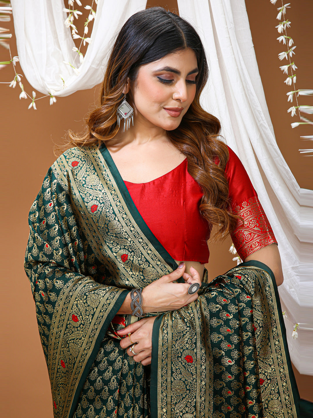 Dark Green Lichi Silk Jacquard Saree with Beautiful Rich Pallu