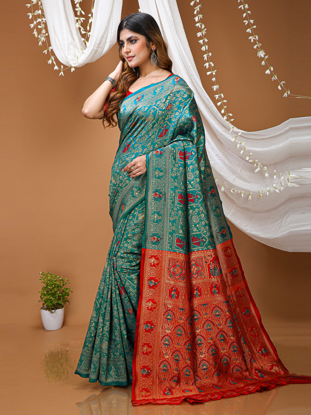 Rama Green Kanchipuram Style Lichi Silk Saree With Jacquard Work
