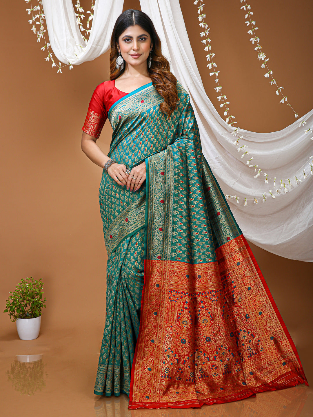 Teal Blue Lichi Silk Jacquard Saree with Beautiful Rich Pallu