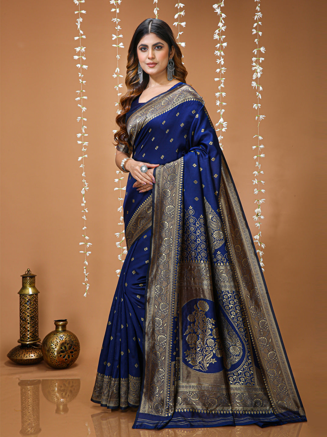 Navy Blue Lichi Silk Saree with Elegant Butta Work & Rich Pallu