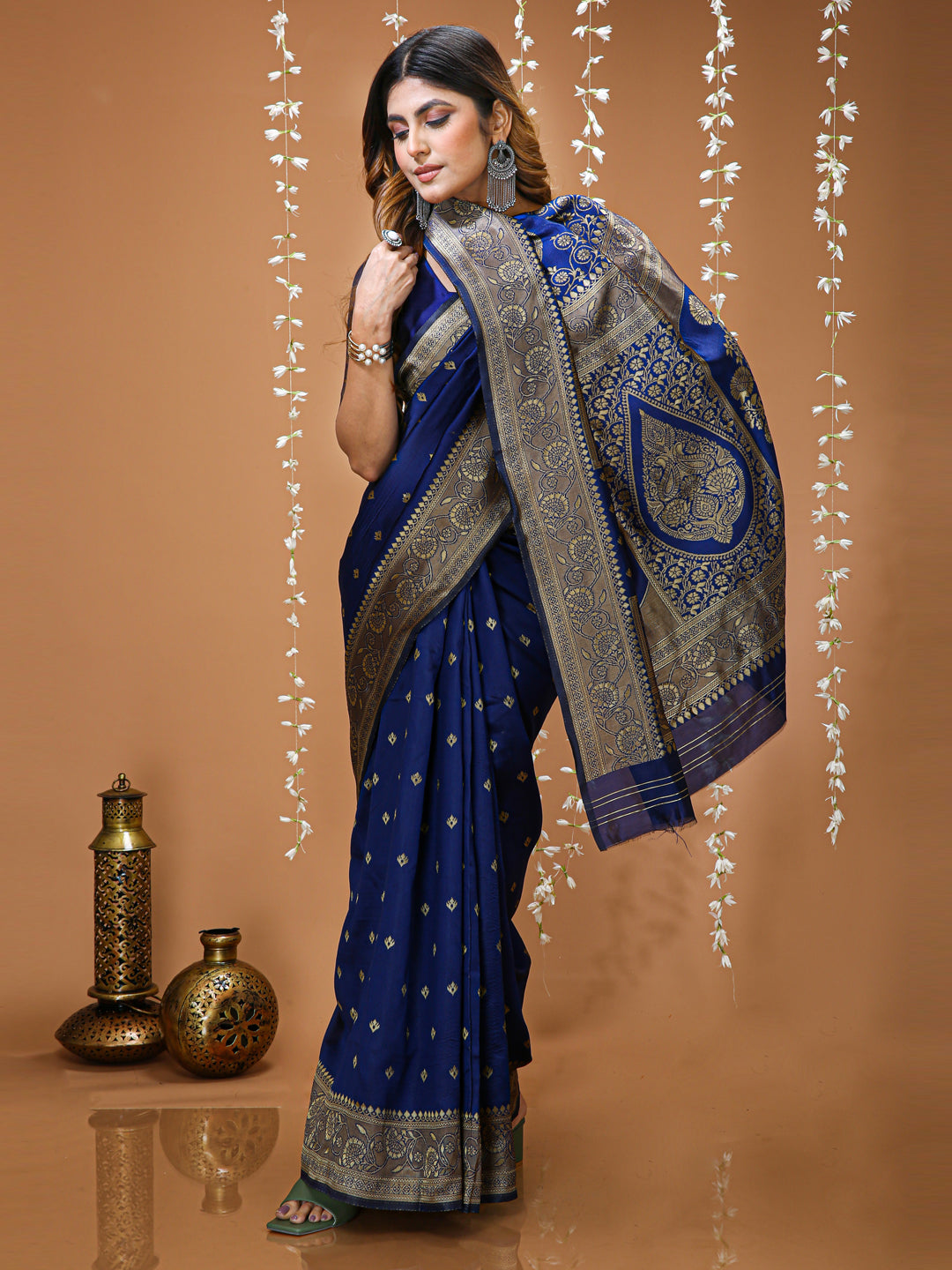 Navy Blue Lichi Silk Saree with Elegant Butta Work & Rich Pallu