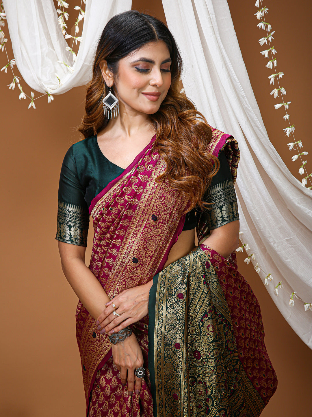 Magenta Lichi Silk Jacquard Saree with Beautiful Rich Pallu