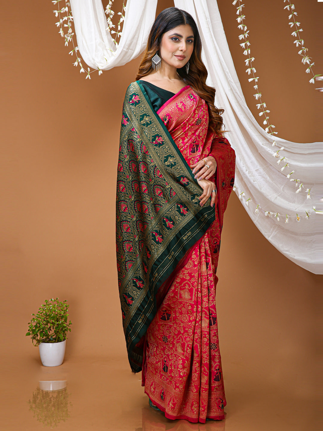 Pink Lichi Silk Jacquard Weaving Saree with Contrast Blouse