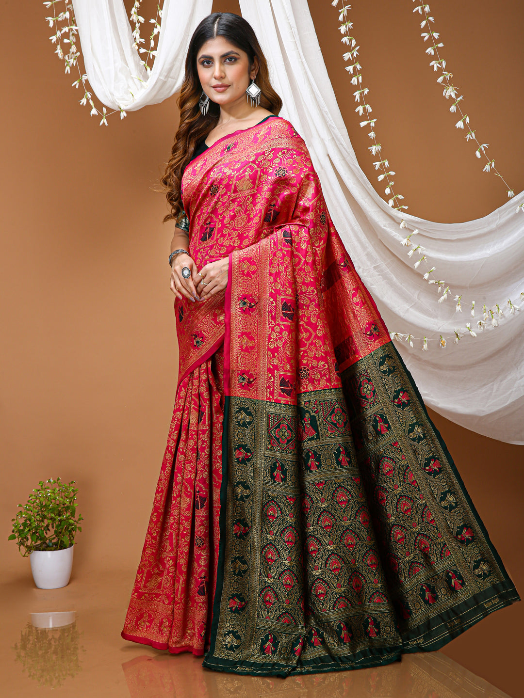 Pink Lichi Silk Jacquard Weaving Saree with Contrast Blouse