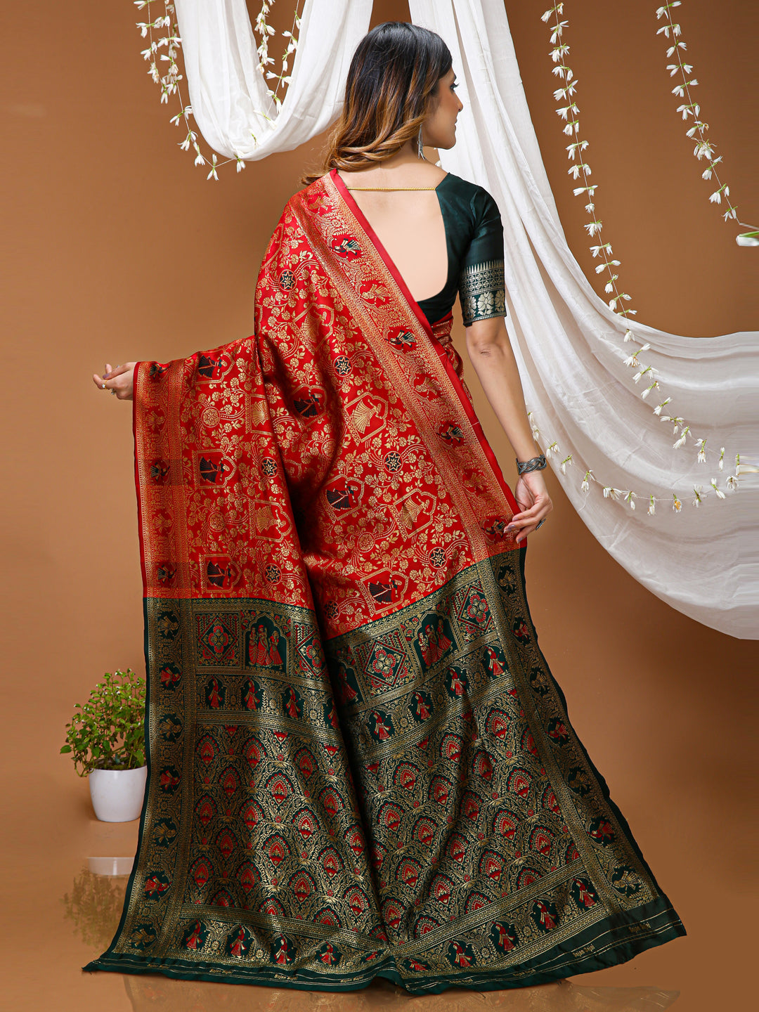 Red Lichi Silk Jacquard Weaving Saree with Contrast Blouse