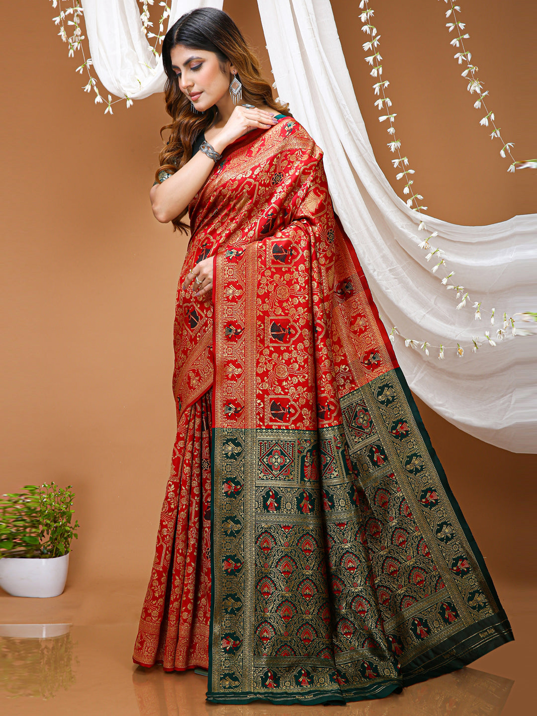 Red Lichi Silk Jacquard Weaving Saree with Contrast Blouse