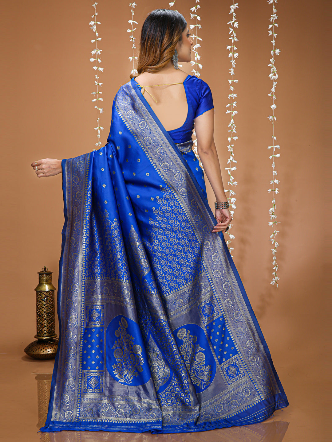 Royal Blue Lichi Silk Saree with Elegant Butta Work & Rich Pallu