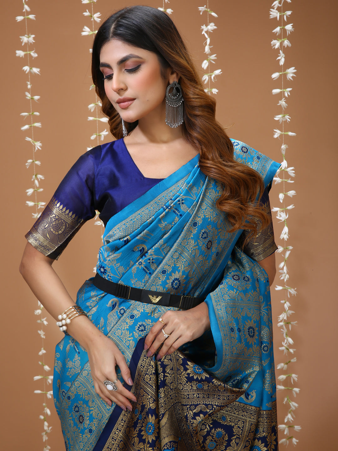 Blue Lichi Silk Jacquard Weaving Saree with Contrast Blouse