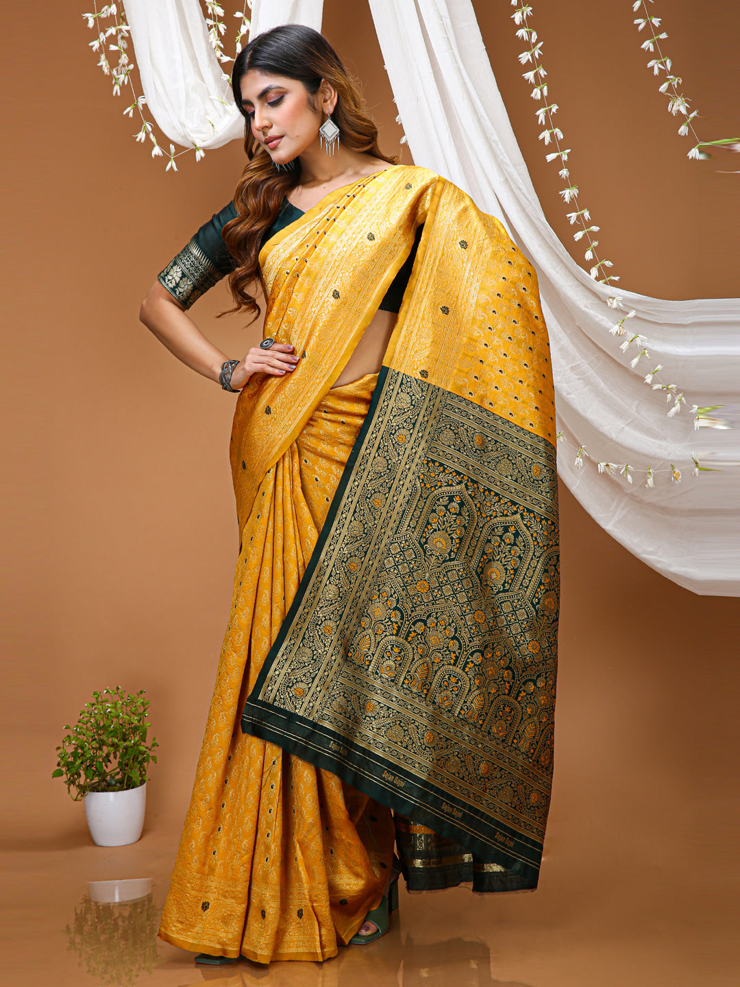 Yellow Lichi Silk Jacquard Saree with Beautiful Rich Pallu