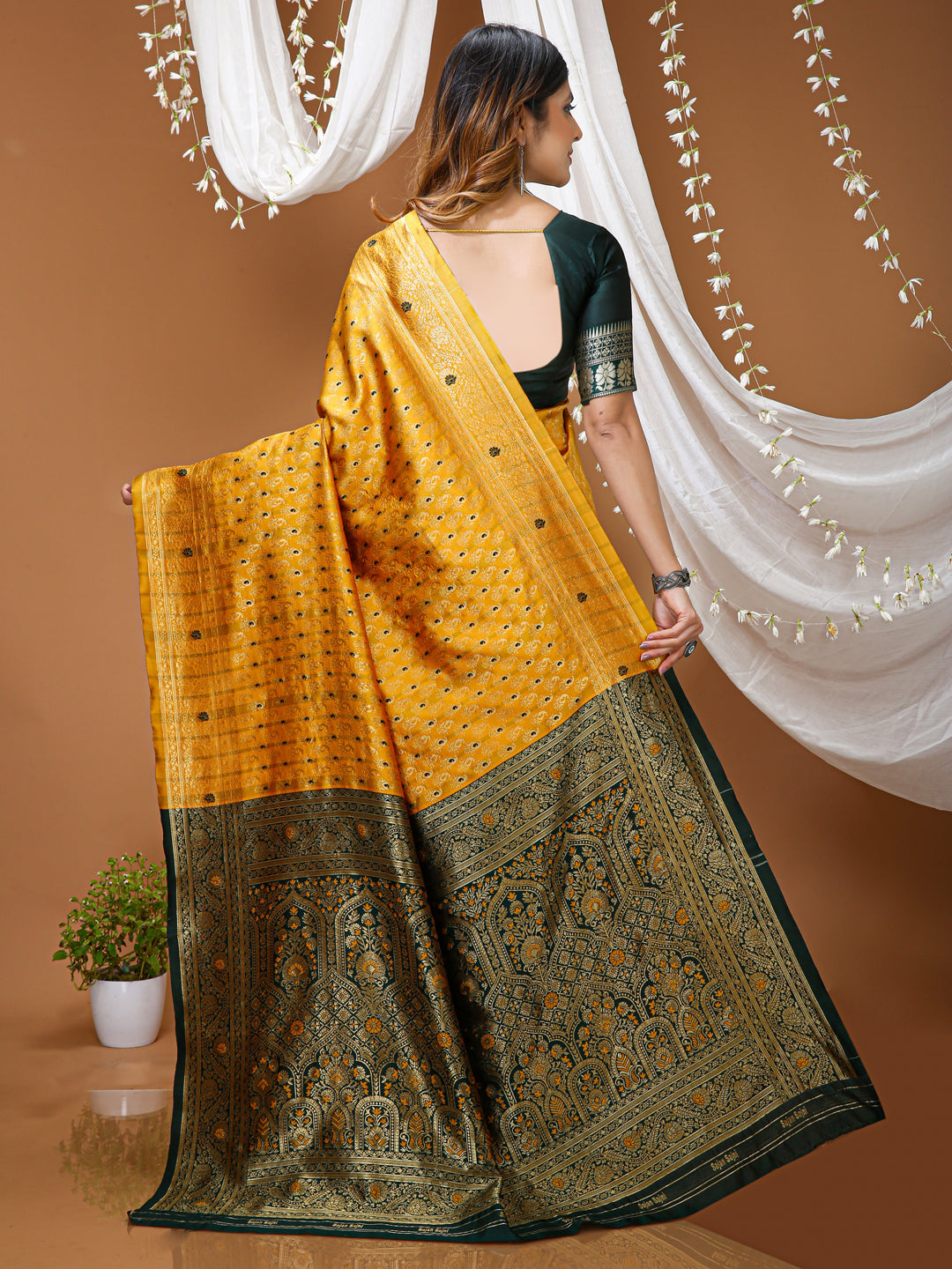 Yellow Lichi Silk Jacquard Saree with Beautiful Rich Pallu